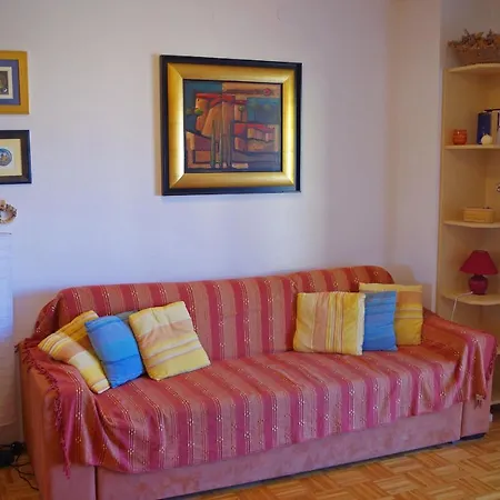 Apartamento Bassa 2+2 Pax, 400m From The Beach In Fažana